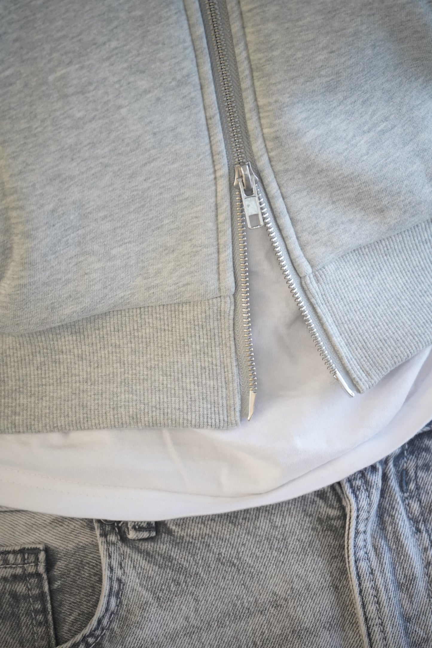 Basic Grijze Zip- Hoodie